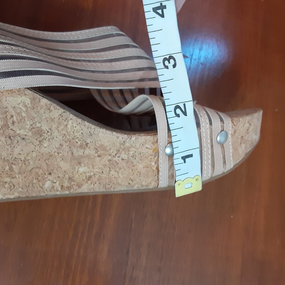 LUCKY BRAND MILLER Beige Criss Cross Strap Cork Wedge Slide Sandals - Picture 9 of 13